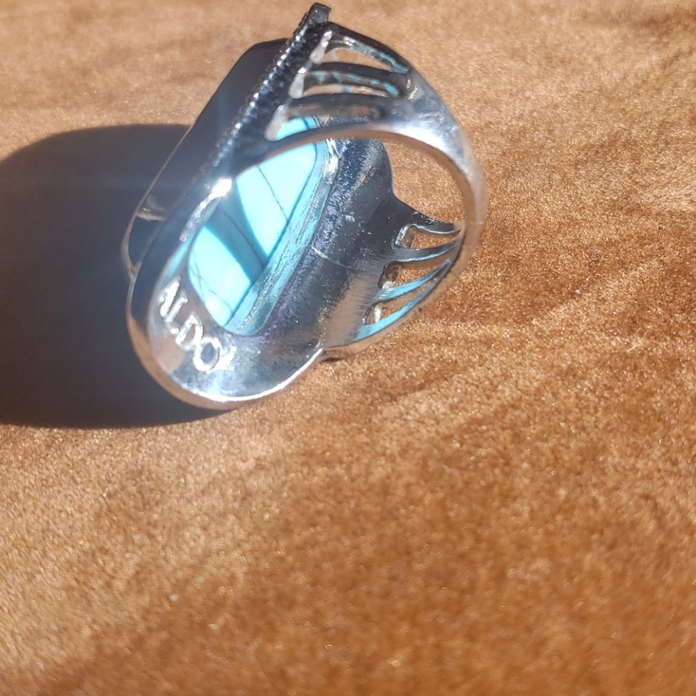 Ring - Picture 4 of 5